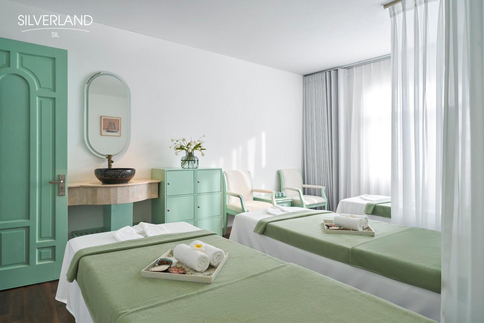Silverland Sil Hotel Ho Chi Minh City Exterior photo